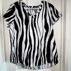 Rachel Zoe Monochrome‎ Zebra Stripe V-Neck Tee Size 1X